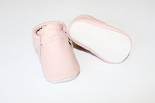 Load image into Gallery viewer, MishMoccs: Moccasin - Pink
