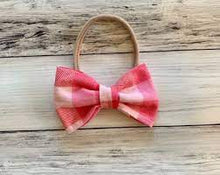 Load image into Gallery viewer, Macie &amp; Me: Tied Bow on Headband
