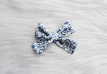 Load image into Gallery viewer, Macie &amp; Me: Small Schoolgirl Bows 2-pack
