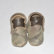 Load image into Gallery viewer, MishMoccs: Moccasin - Cocoa Camo

