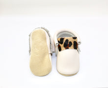 Load image into Gallery viewer, MishMoccs: Moccasin - Ivory Leopard
