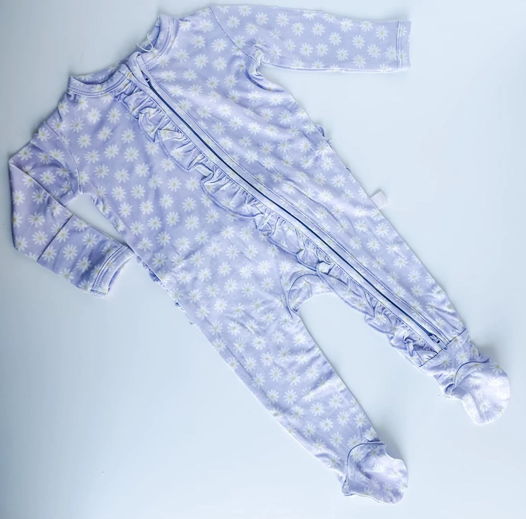 StevieJ's&Co: Ruffle Footies